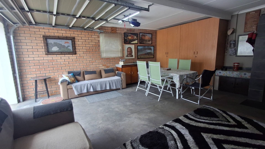 2 Bedroom Property for Sale in Hartenbos Central Western Cape